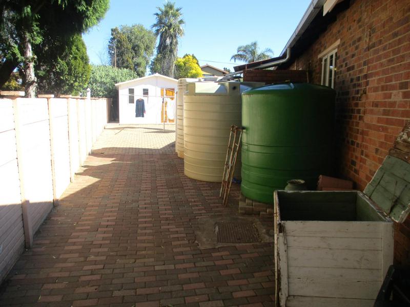 4 Bedroom Property for Sale in Pellissier Free State